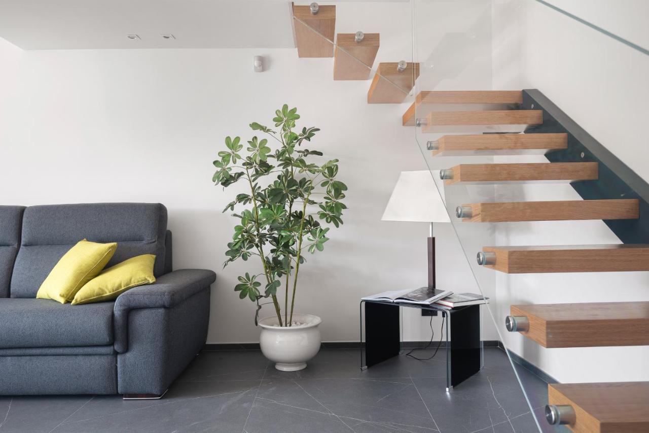 Archimedes Luxury Apartment With Terrace Palermo Exterior photo