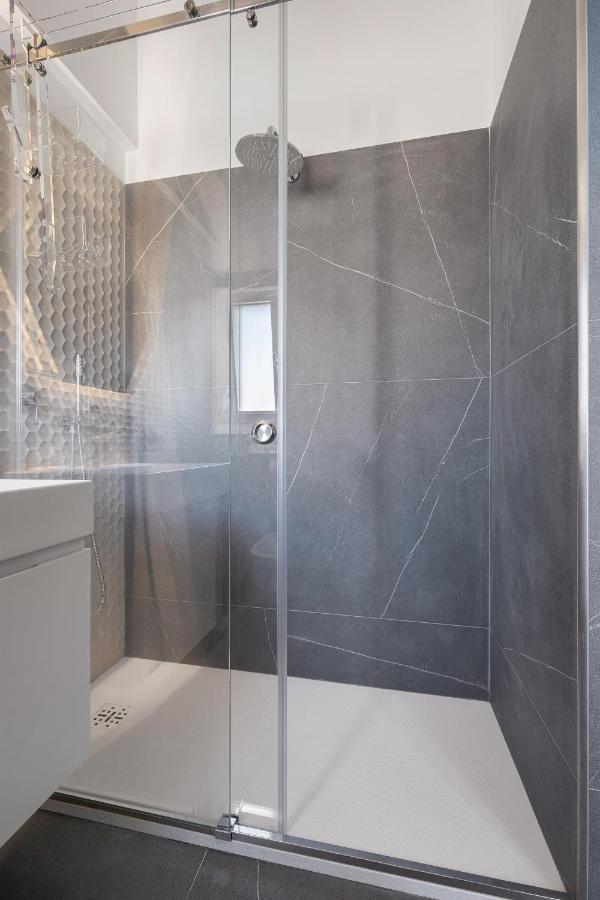 Archimedes Luxury Apartment With Terrace Palermo Exterior photo